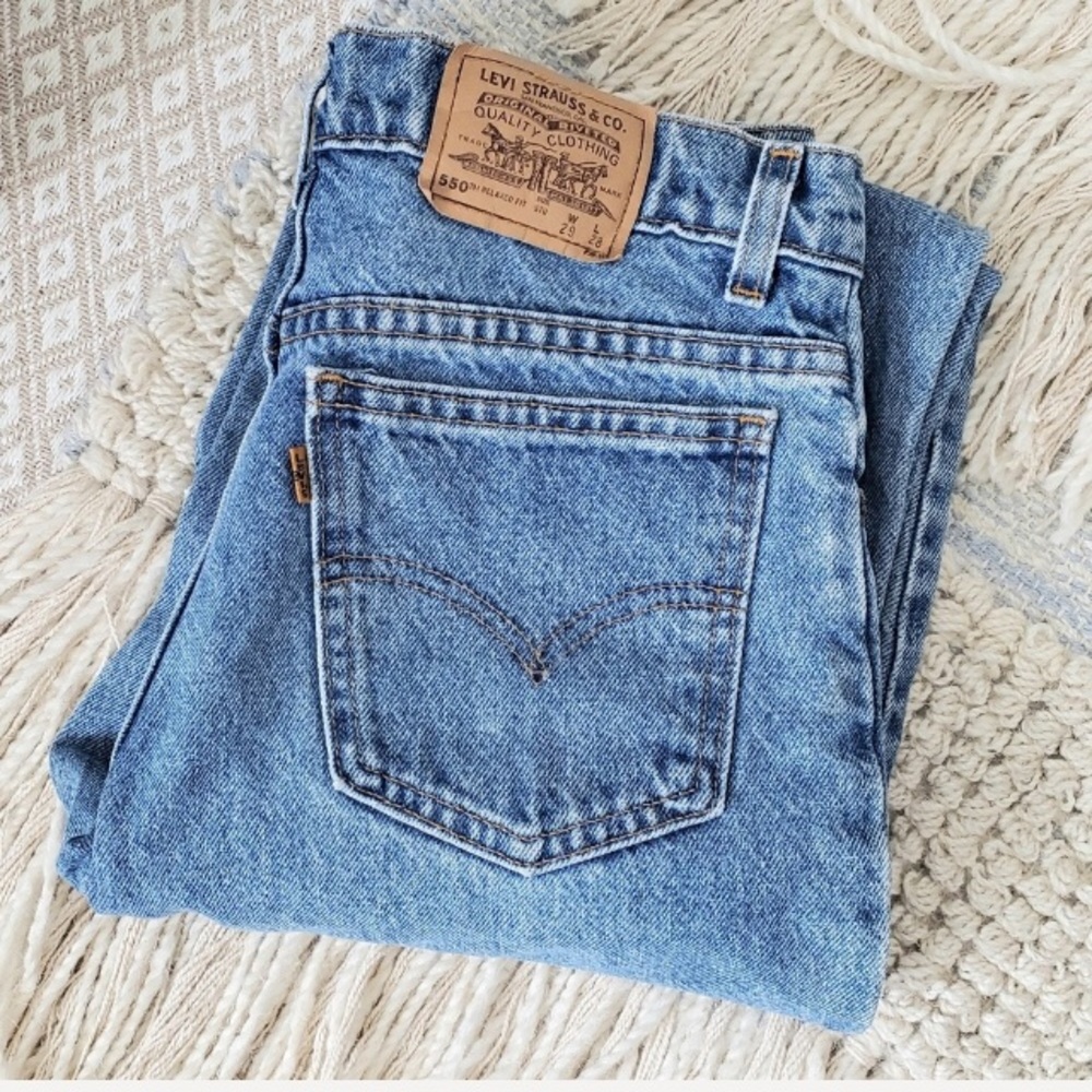 Vintage Levi’s 550 Student Relaxed Fit Orange Tab